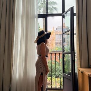 Tahari Cream Knit Sweater